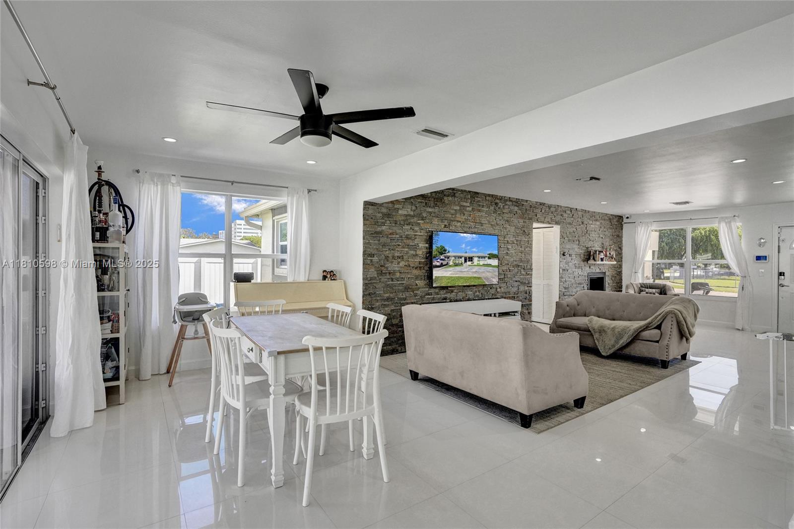 SUNSWEPT ISLE - Residential