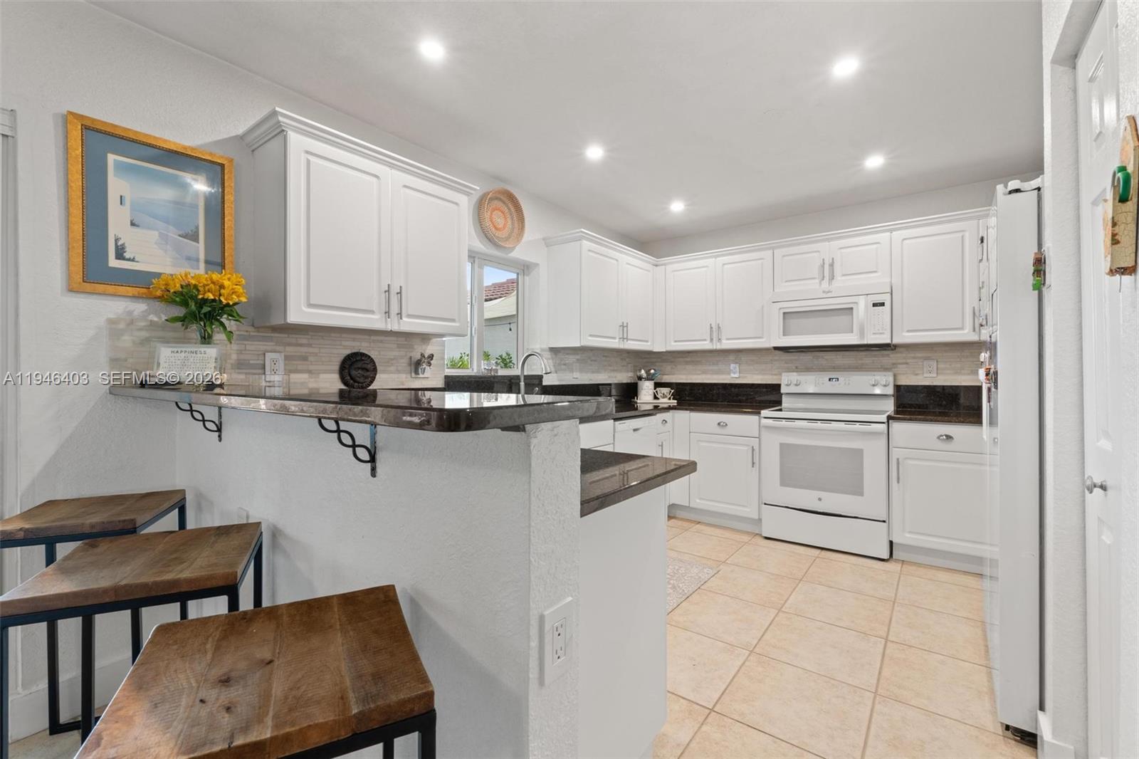 FOUR LAKES SEC 7 - Residential