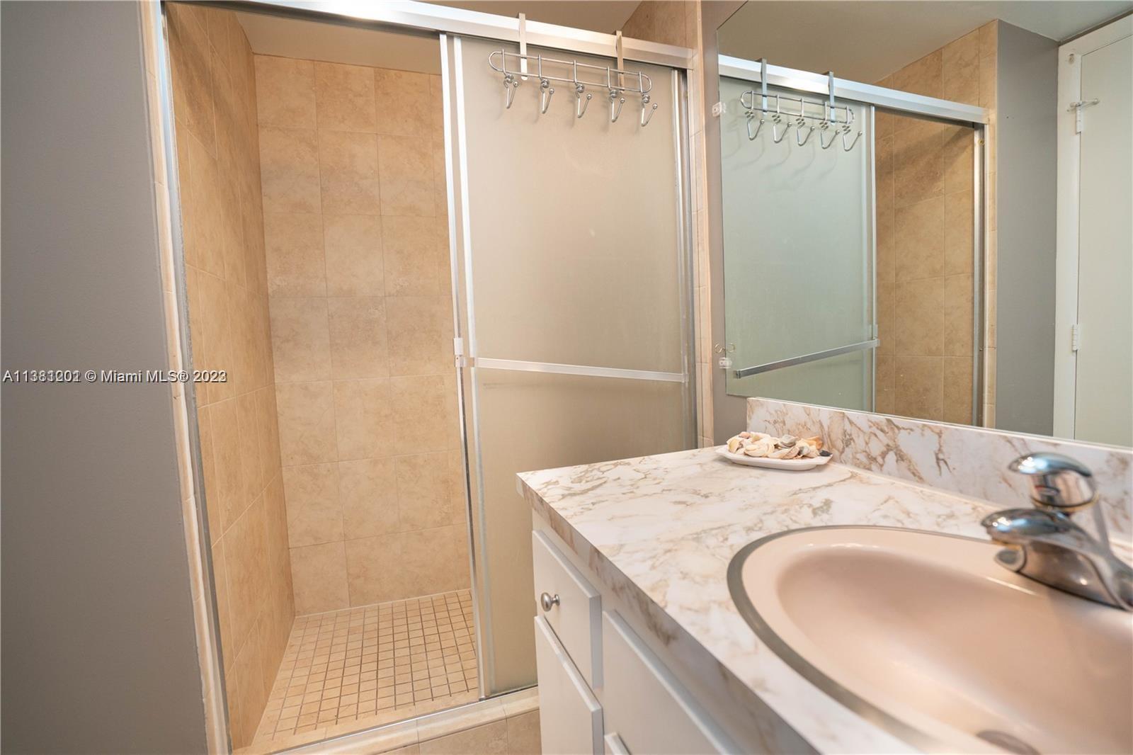 OCEAN CLUB CONDO - Residential Lease