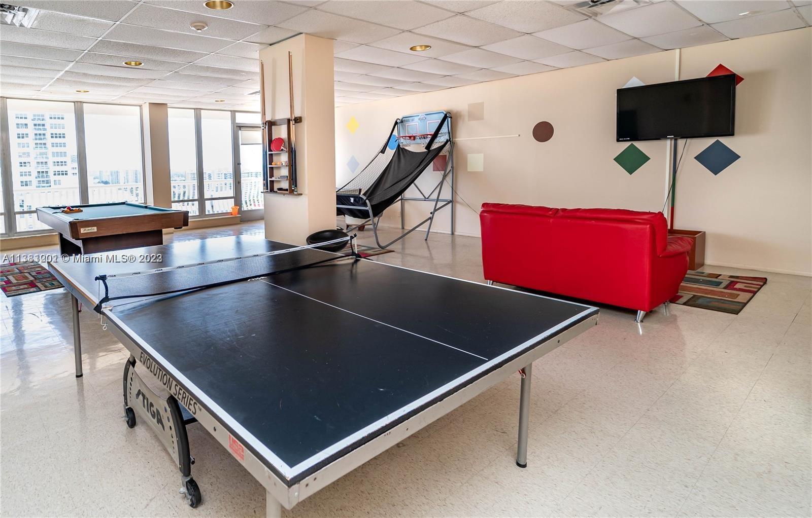 OCEAN CLUB CONDO - Residential Lease