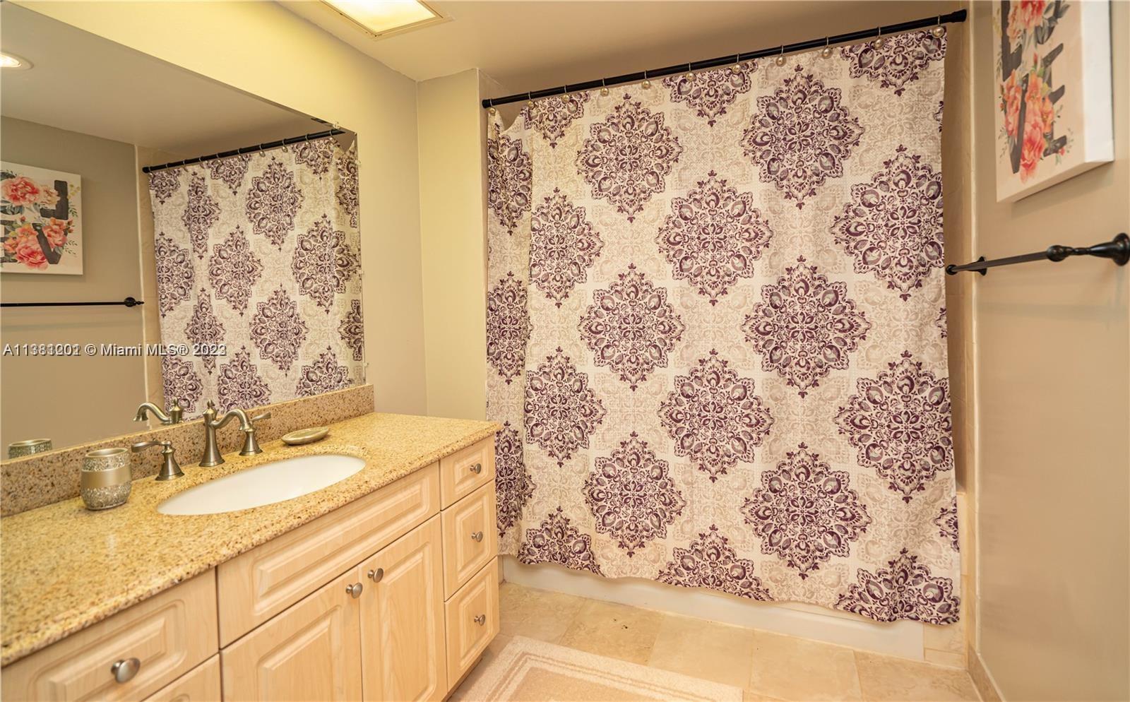 OCEAN CLUB CONDO - Residential Lease