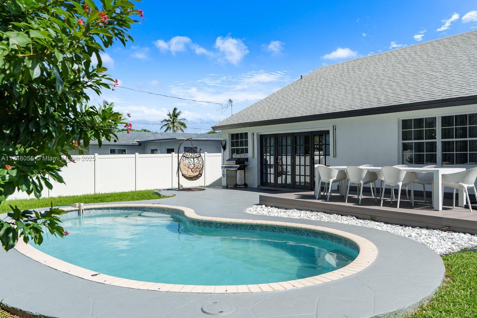MANGO GARDENS - Residential