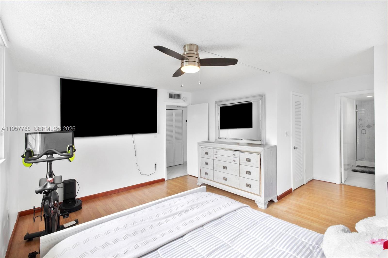 3600 NE 170th St 312