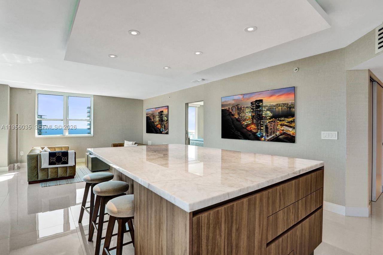 YACHT CLUB AT PORTOFINO C - Residential