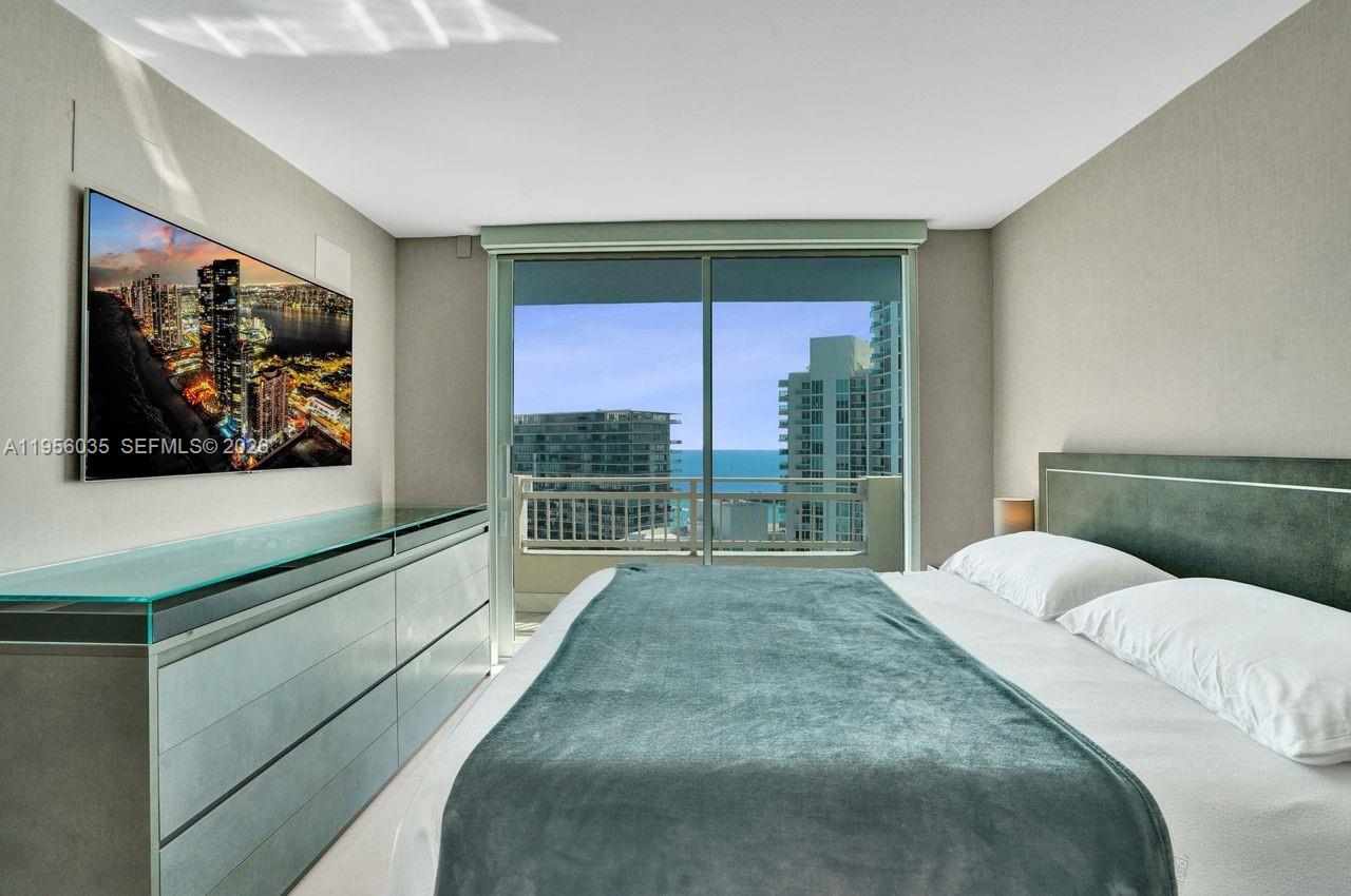 YACHT CLUB AT PORTOFINO C - Residential