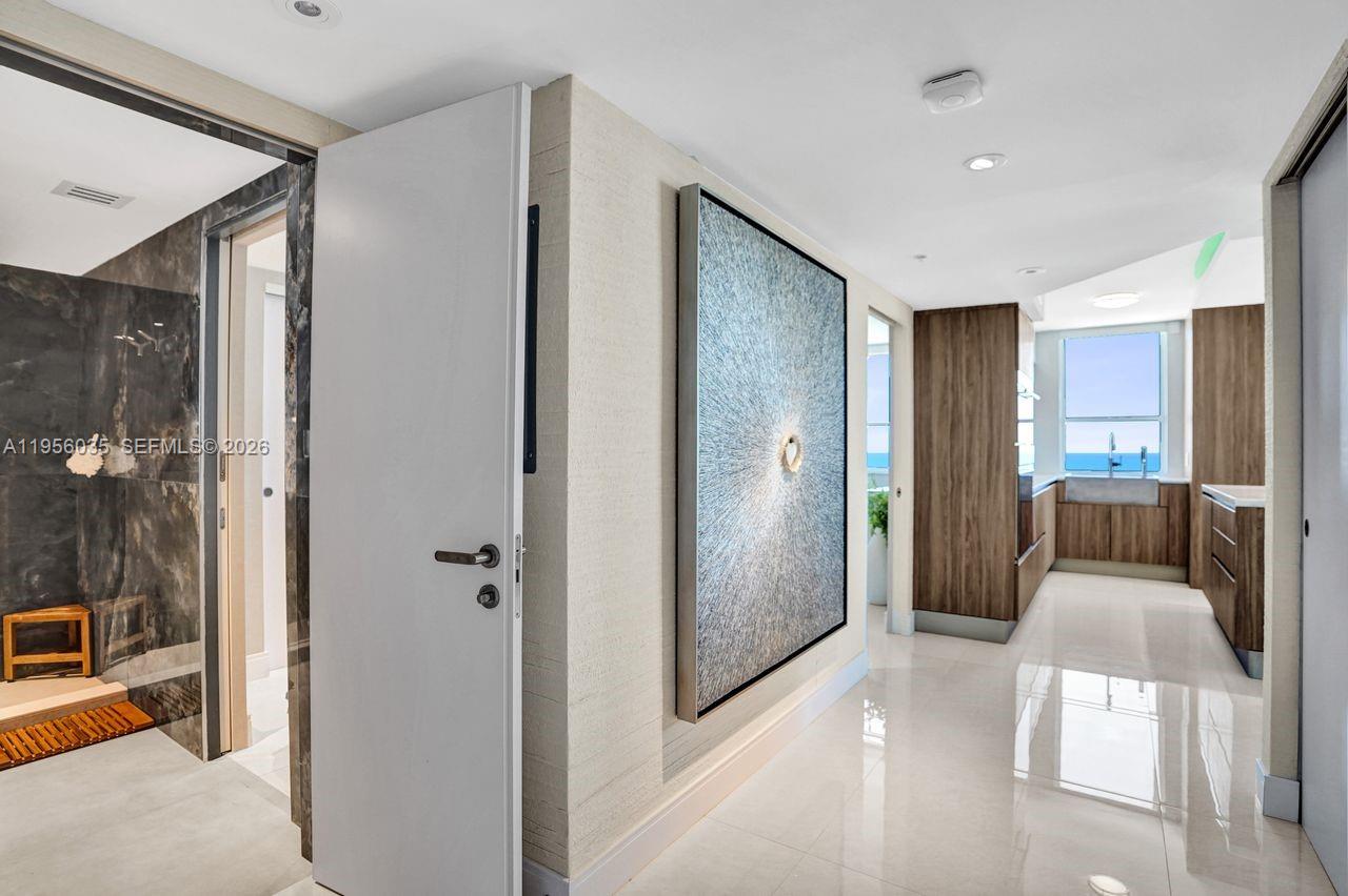 YACHT CLUB AT PORTOFINO C - Residential