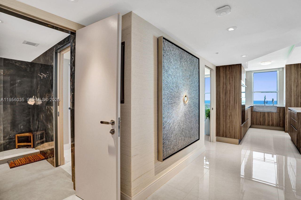 YACHT CLUB AT PORTOFINO C - Residential