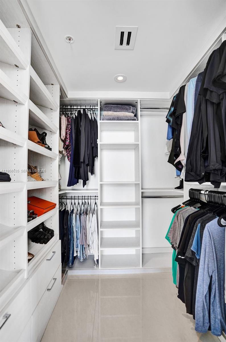 YACHT CLUB AT PORTOFINO C - Residential