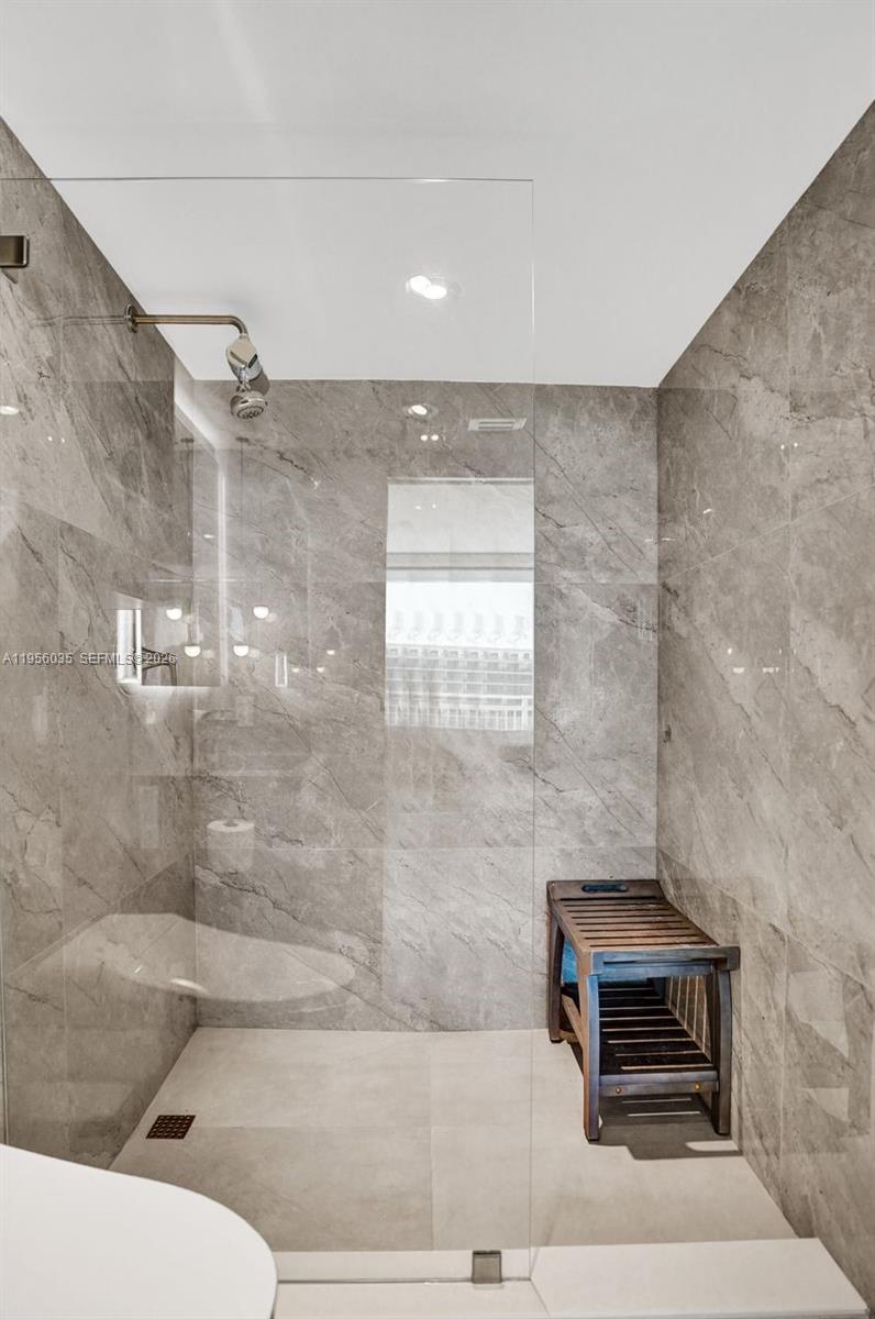 YACHT CLUB AT PORTOFINO C - Residential