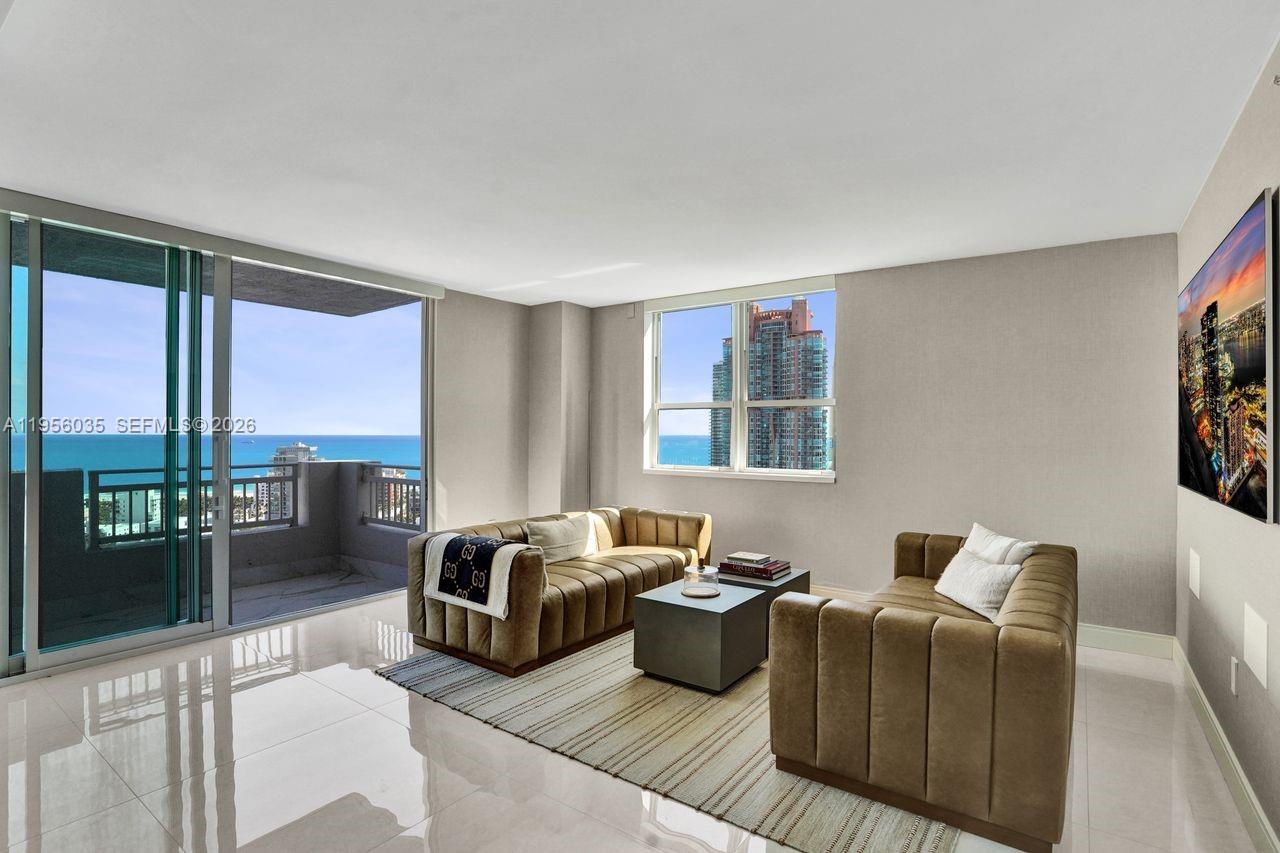 YACHT CLUB AT PORTOFINO C - Residential