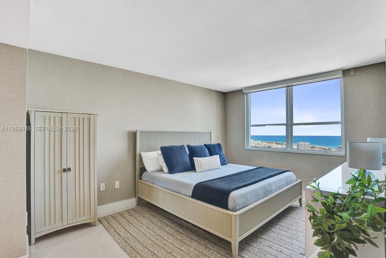 YACHT CLUB AT PORTOFINO C - Residential