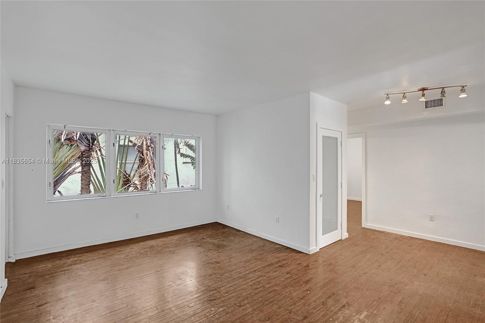 THE MARITIME CONDO - Residential