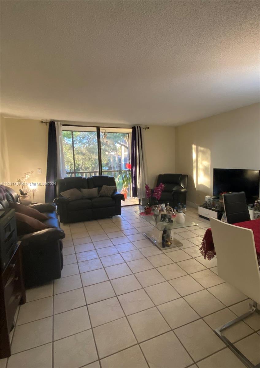THE HORIZONS CONDO #5 - Residential