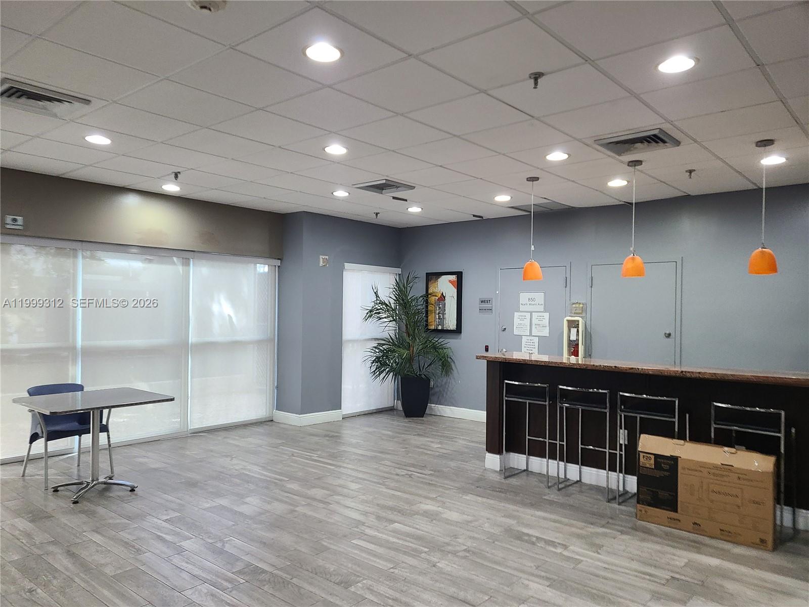 MADISON DOWNTOWN CONDO - Residential