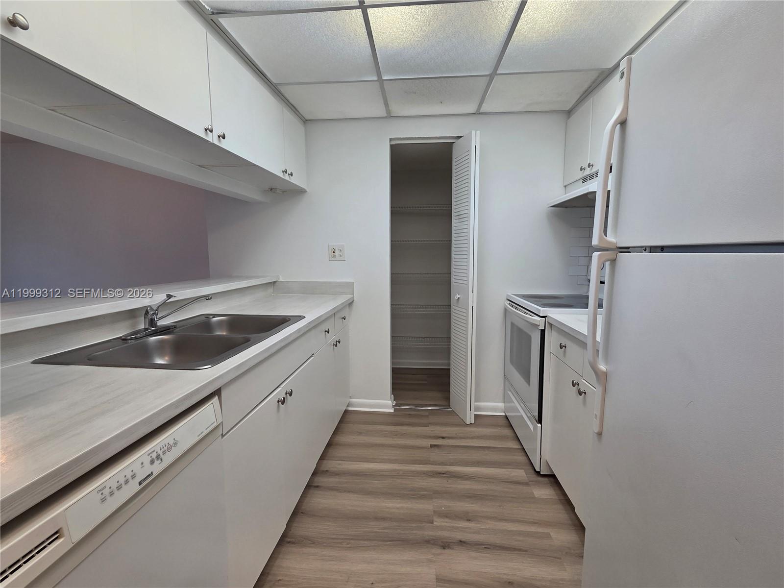 MADISON DOWNTOWN CONDO - Residential