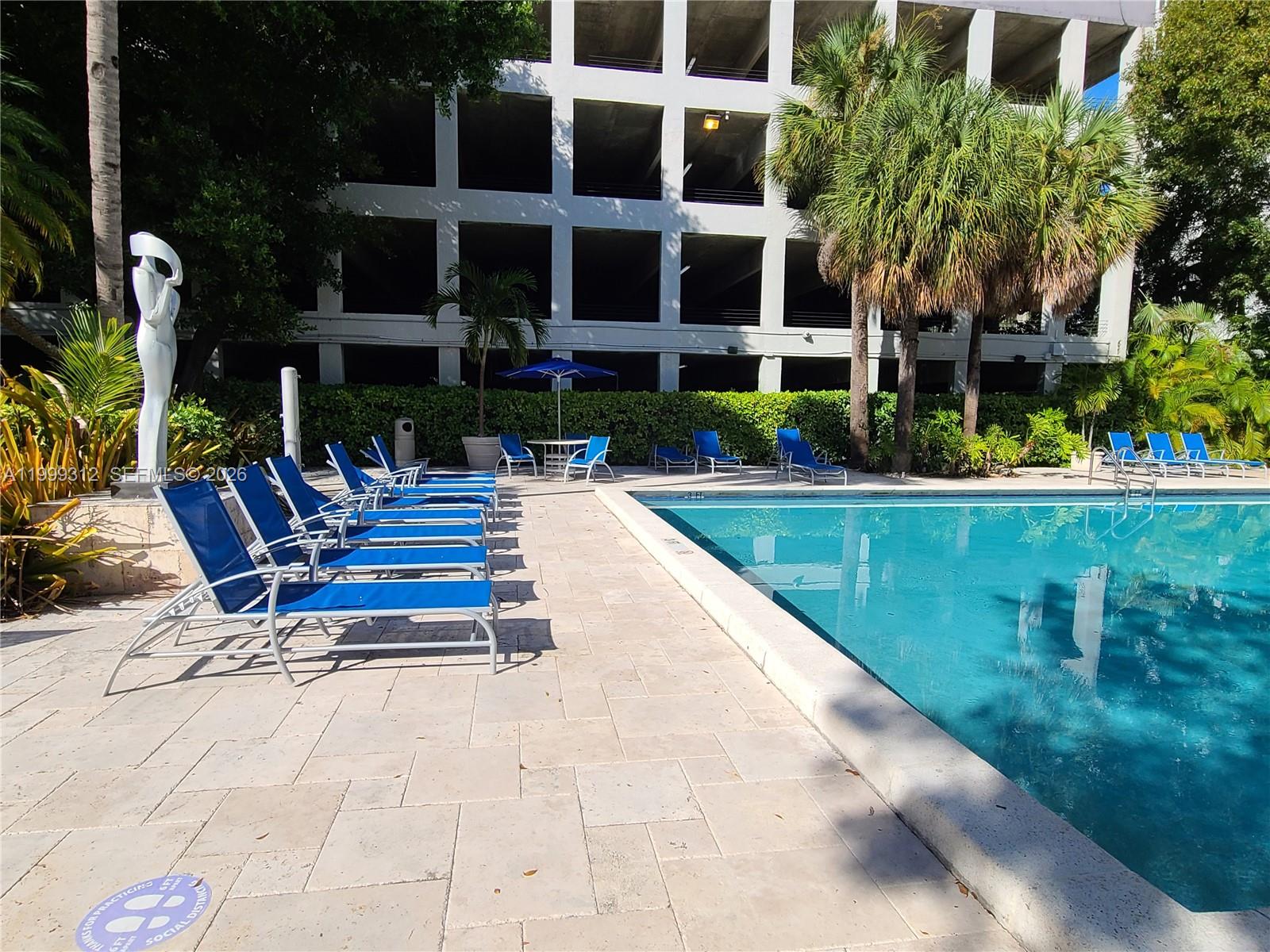 MADISON DOWNTOWN CONDO - Residential