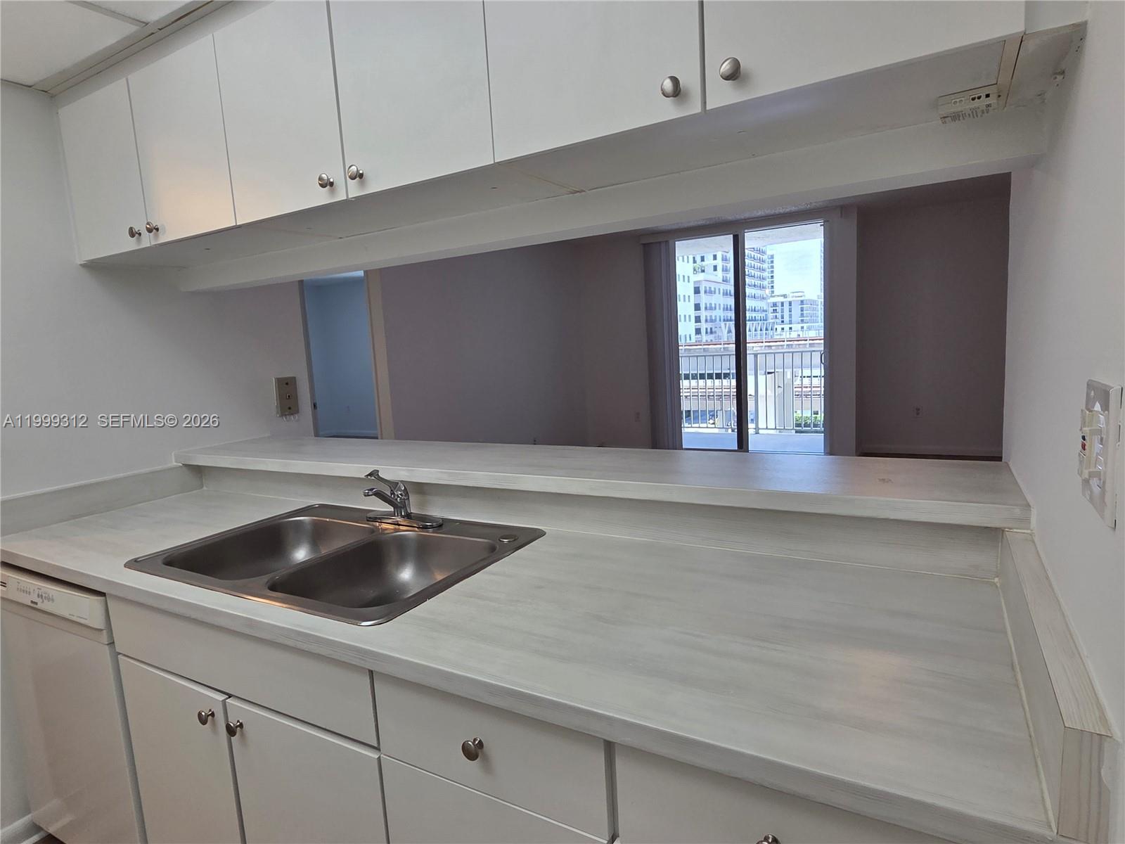 MADISON DOWNTOWN CONDO - Residential
