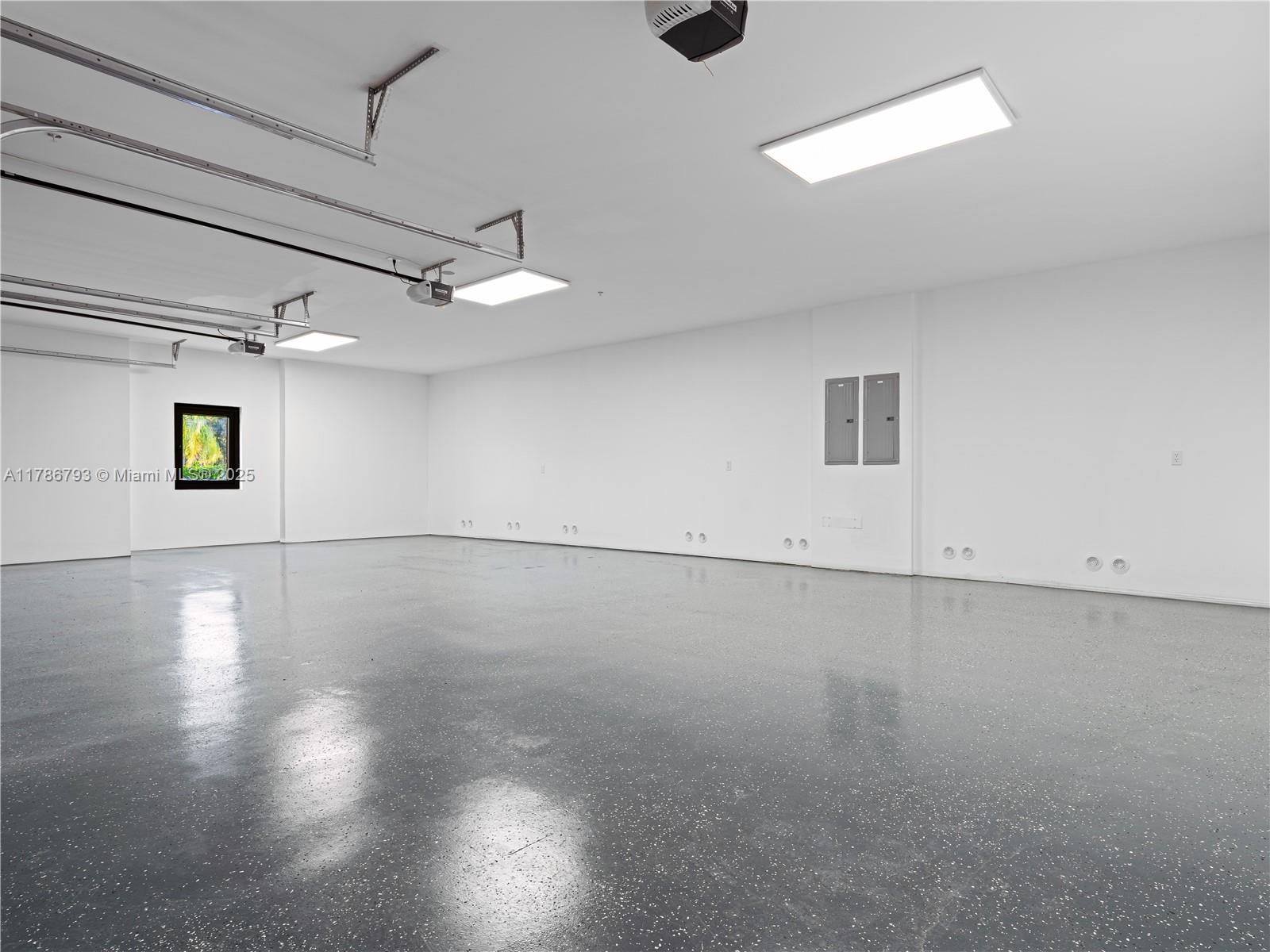 CHAMBERS LAND CO SUB SE1/ - Residential