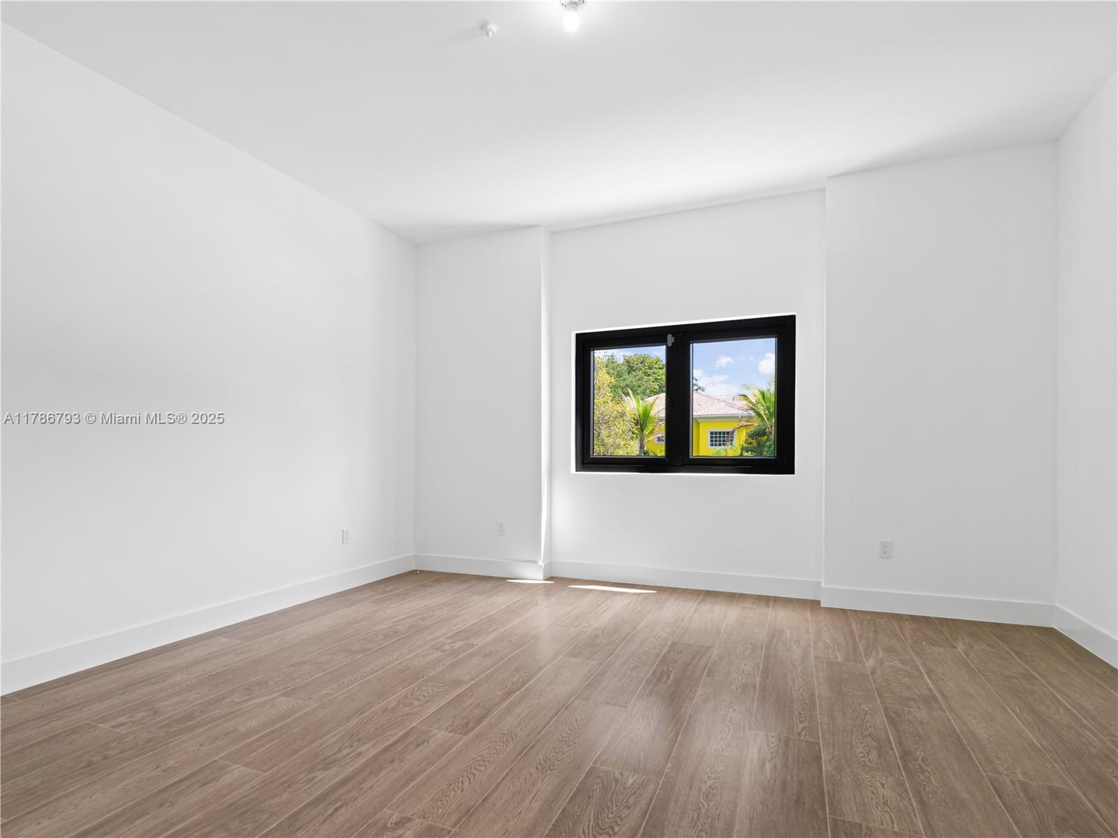 CHAMBERS LAND CO SUB SE1/ - Residential