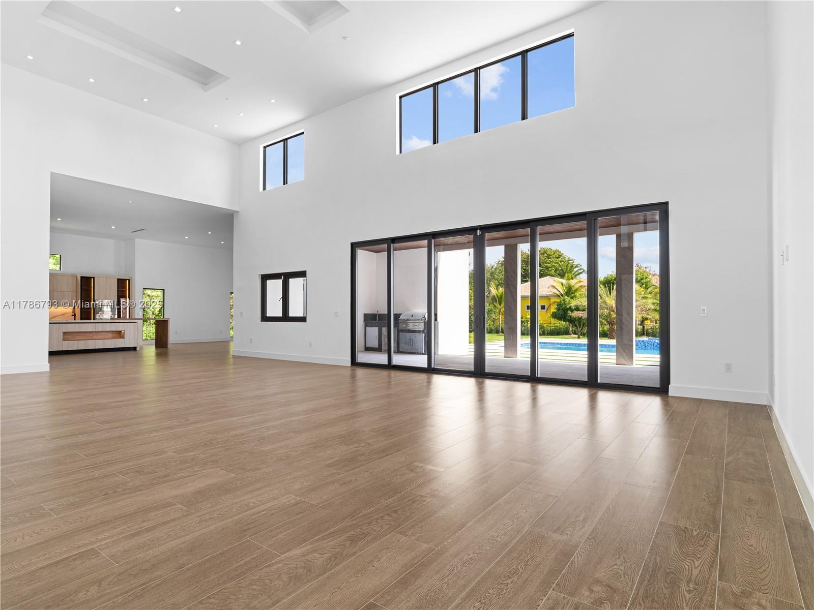 CHAMBERS LAND CO SUB SE1/ - Residential