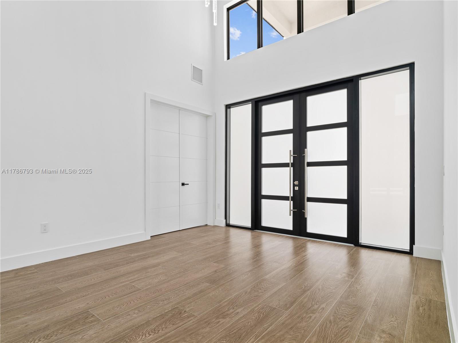 CHAMBERS LAND CO SUB SE1/ - Residential