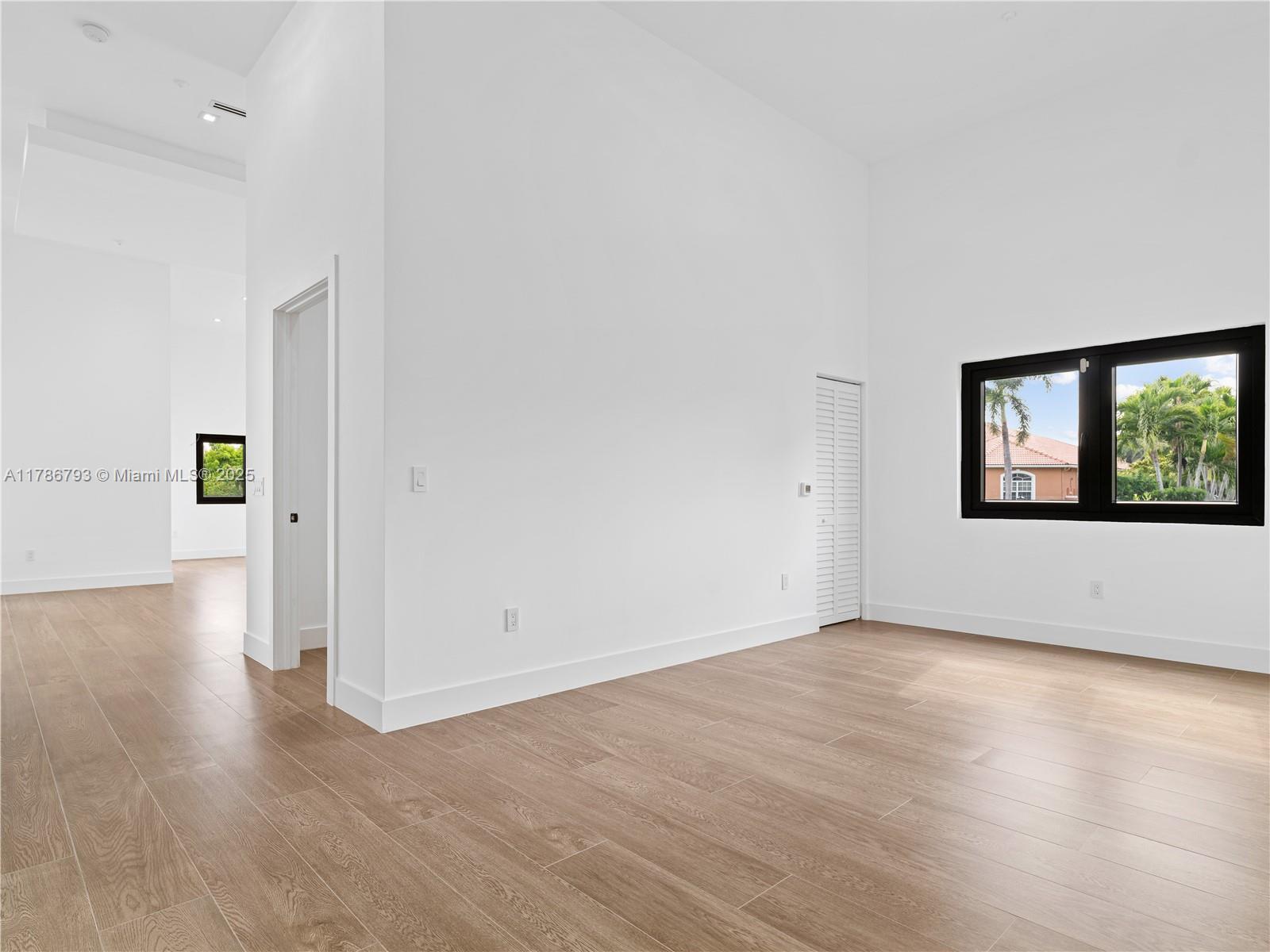 CHAMBERS LAND CO SUB SE1/ - Residential