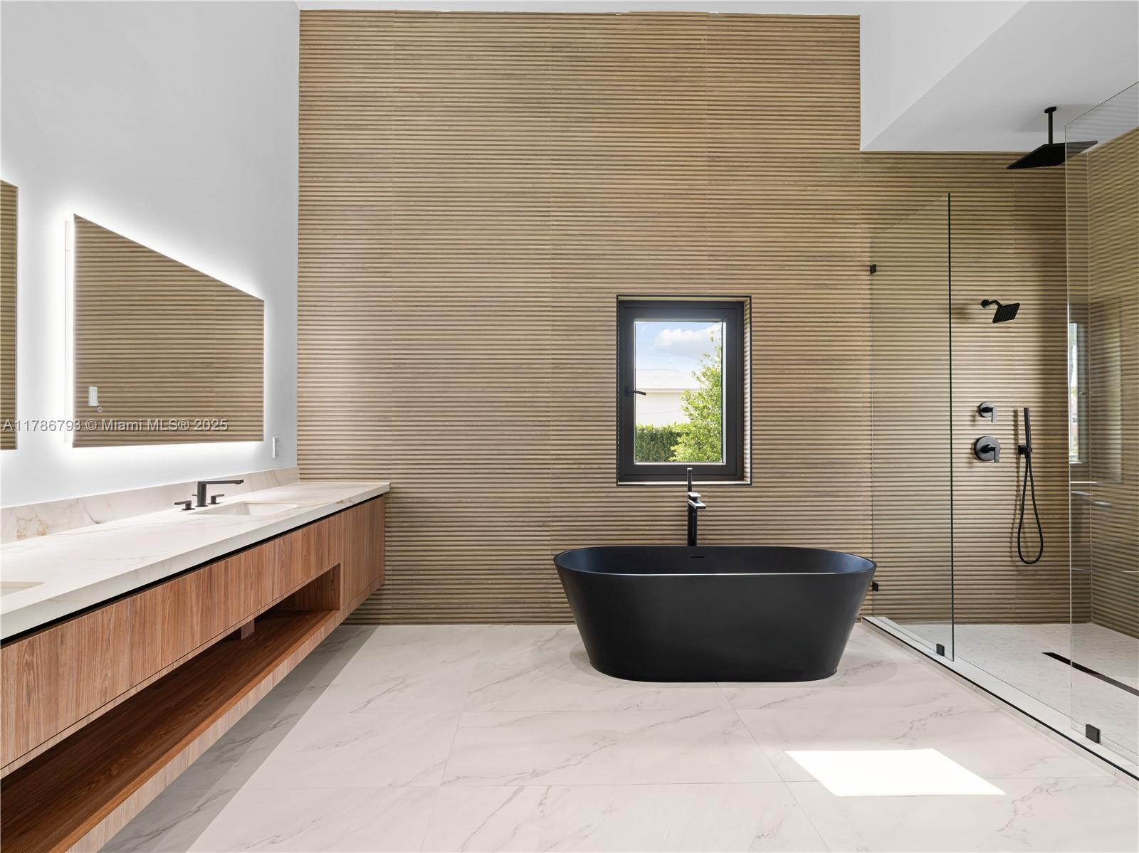 CHAMBERS LAND CO SUB SE1/ - Residential