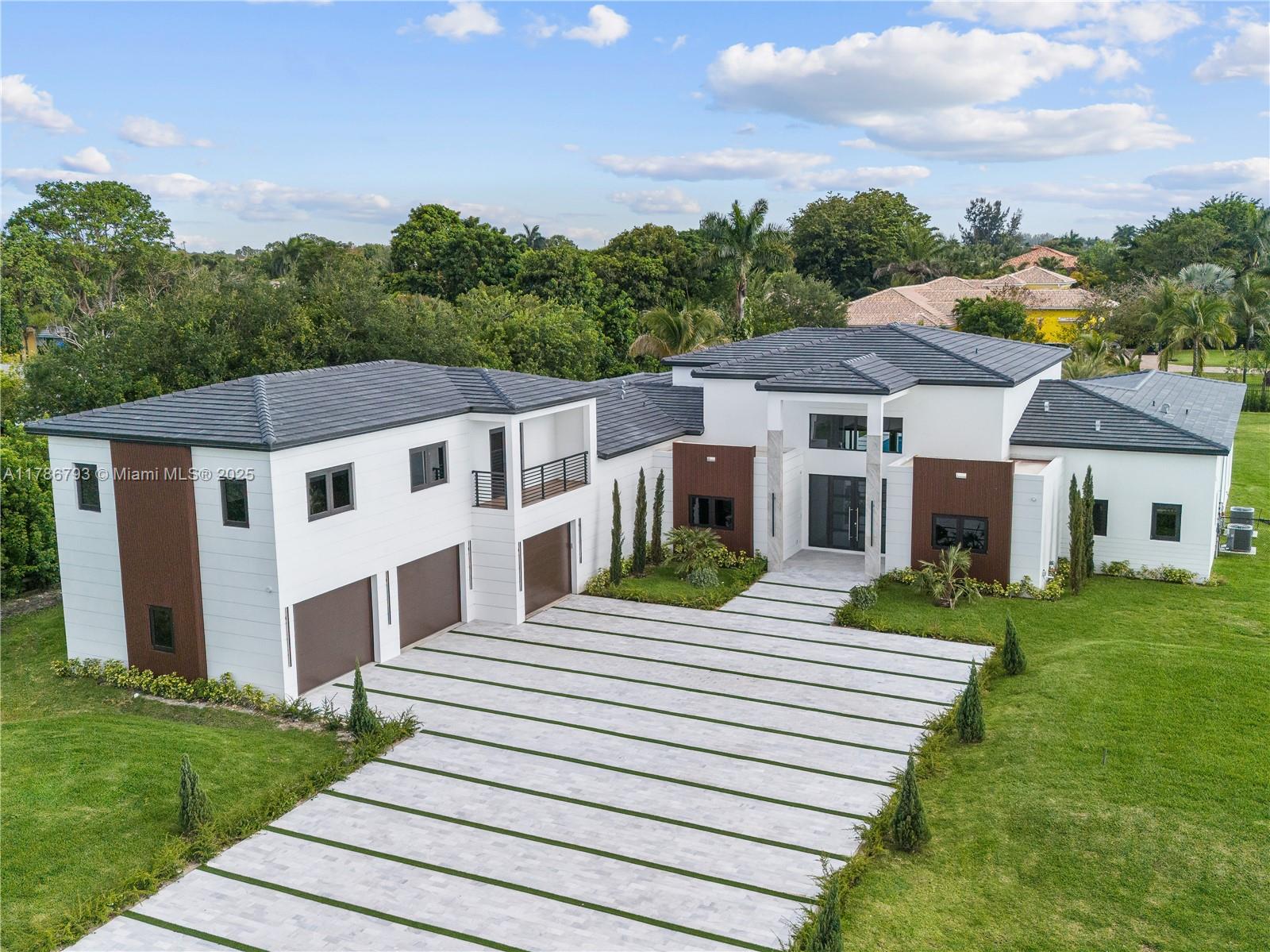 CHAMBERS LAND CO SUB SE1/ - Residential