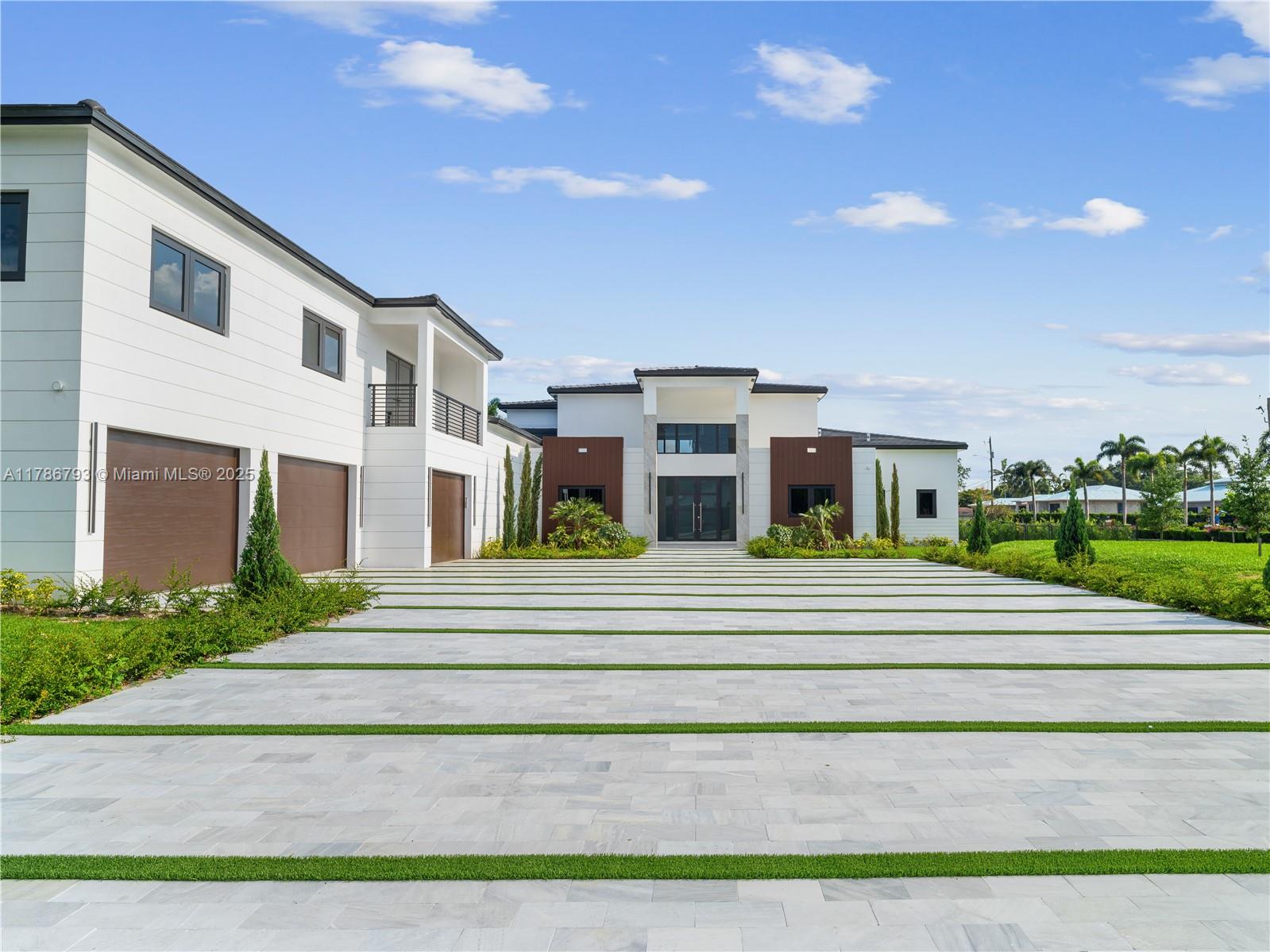 CHAMBERS LAND CO SUB SE1/ - Residential