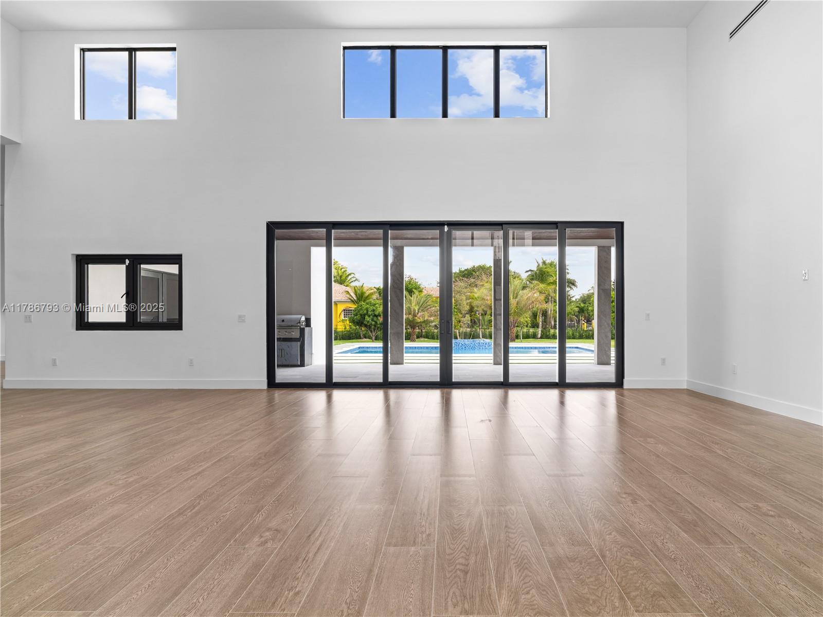 CHAMBERS LAND CO SUB SE1/ - Residential