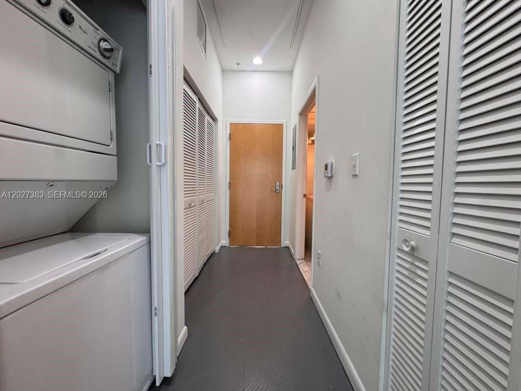 253 NE 2nd St 324