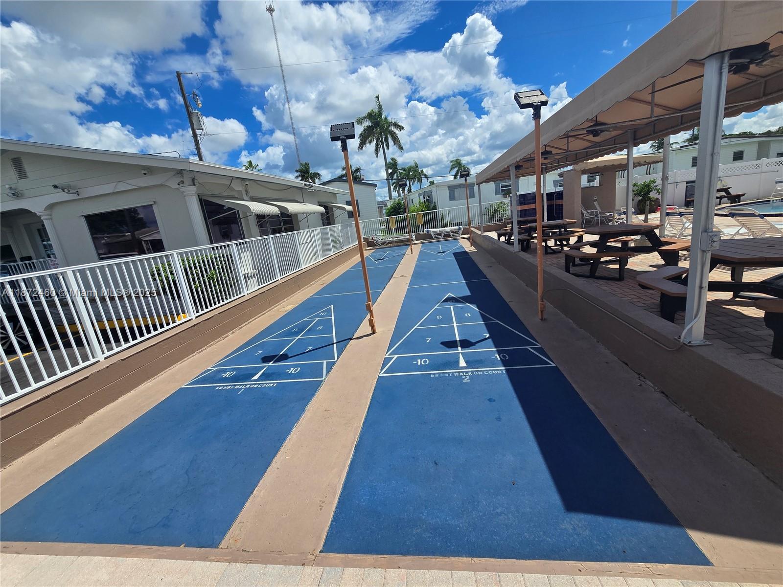 ORANGEBROOK HARBOR - Residential