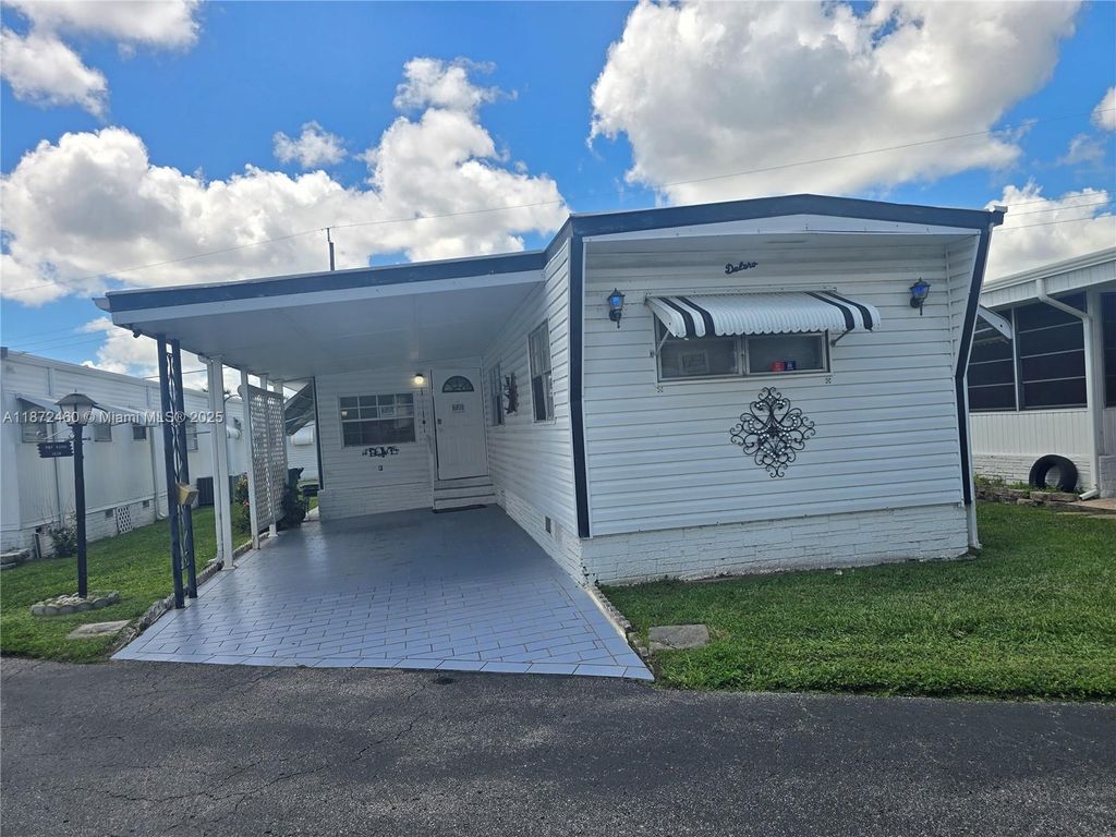 Photo of 1328 S 33rd St #., Hollywood, FL 33021 (MLS # A11872460)