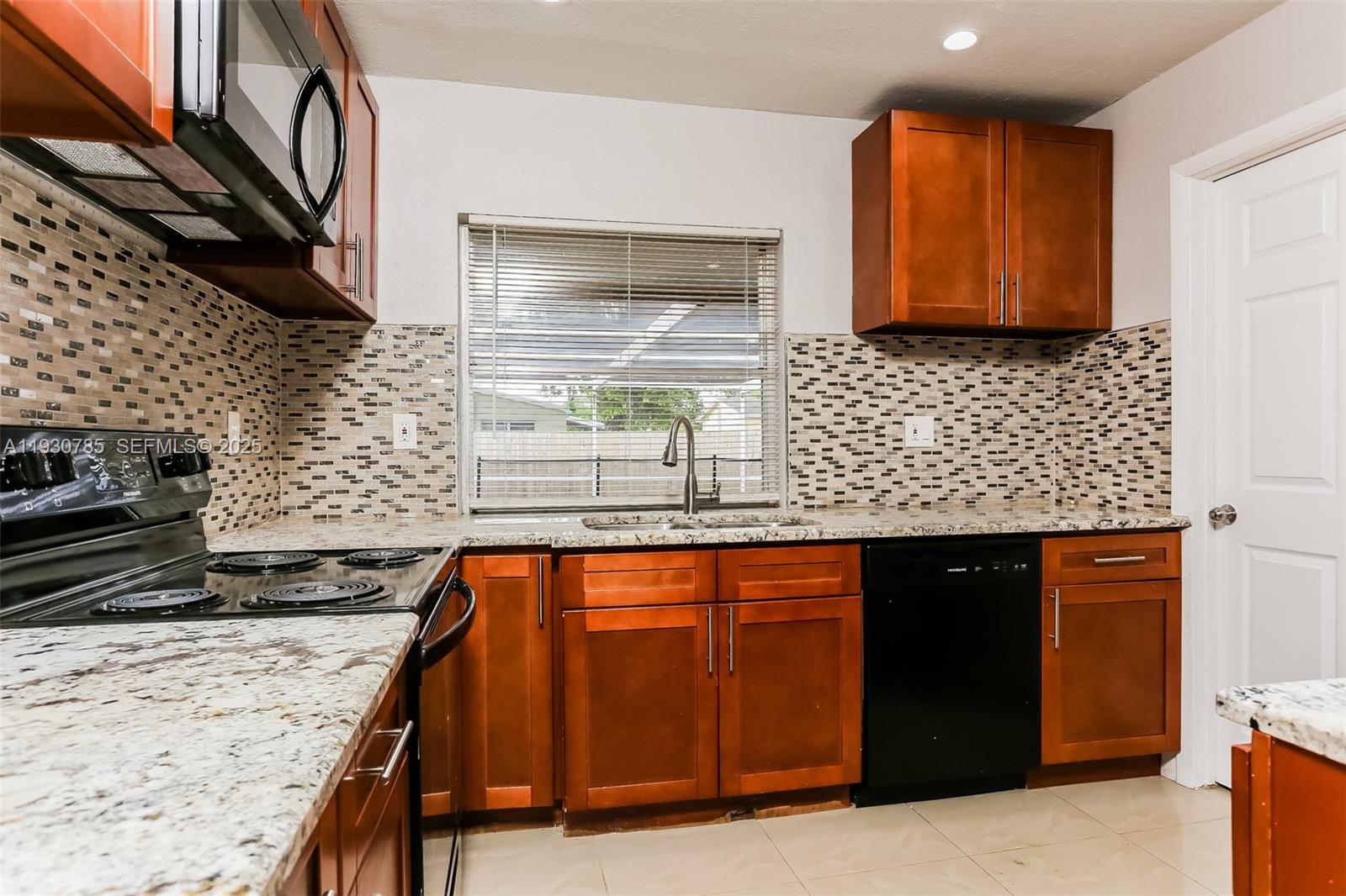 MIRAMAR SEC 9 - Residential Lease