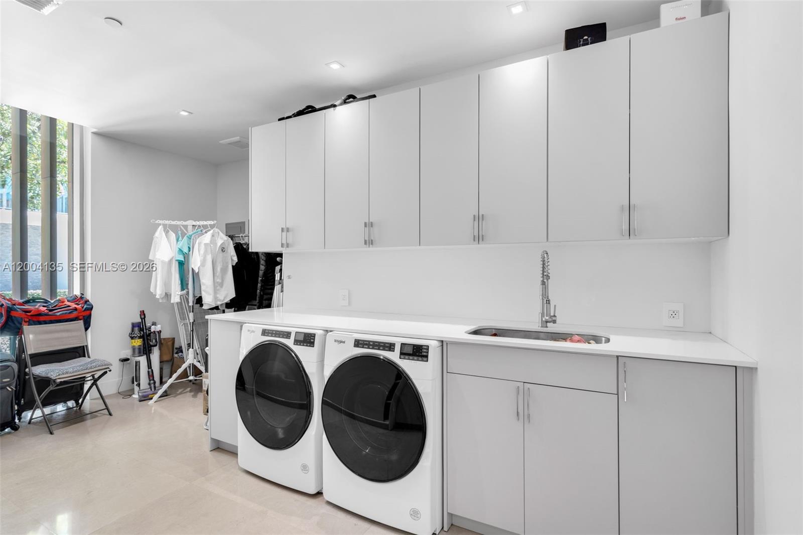 OCEANA KEY BISCAYNE CONDO - Residential