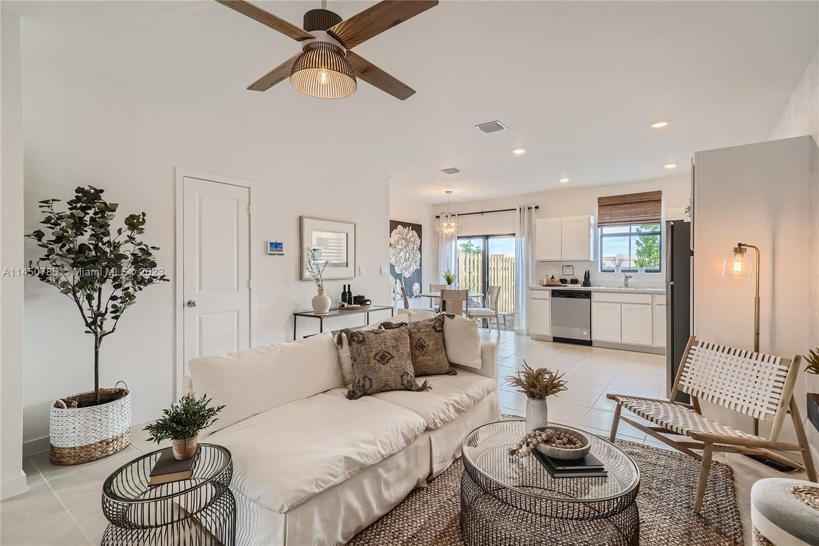 Palm Cay - Residential