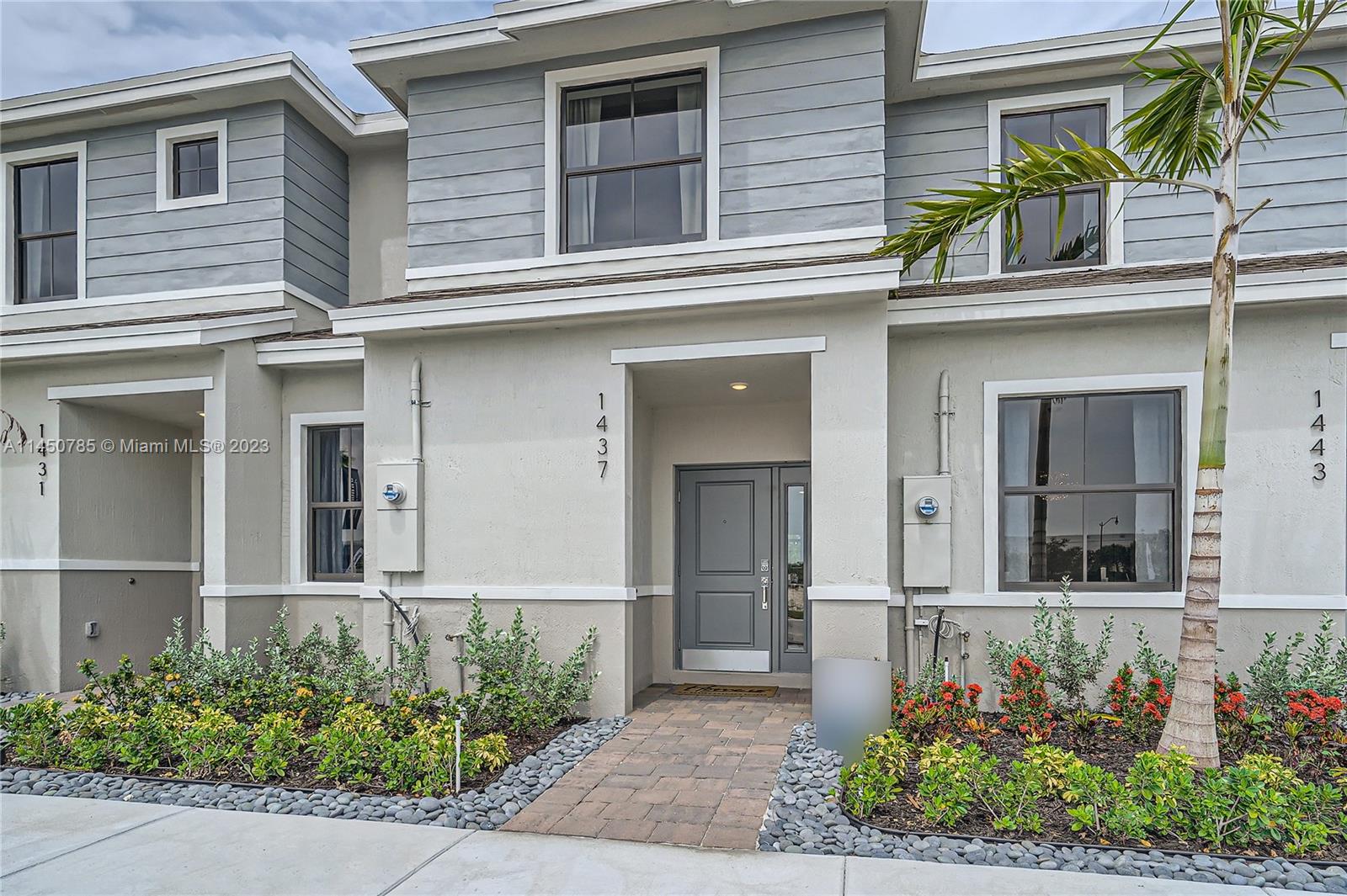 Palm Cay - Residential