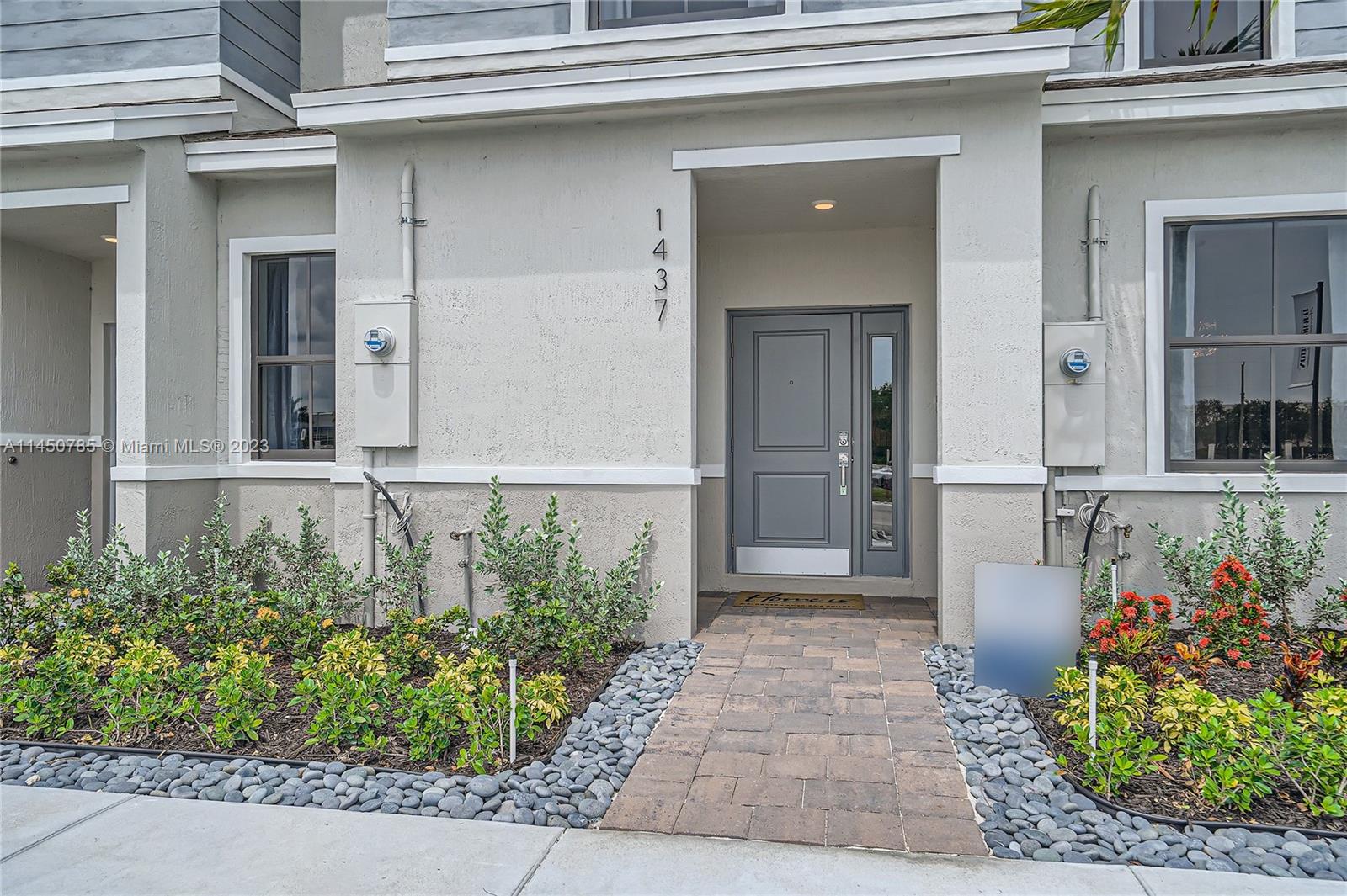 Palm Cay - Residential