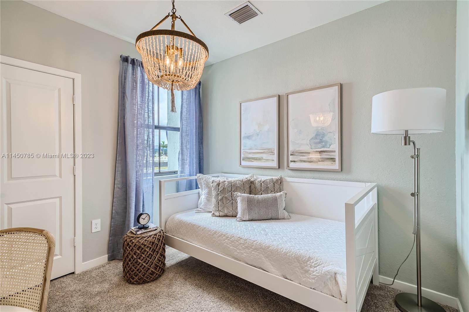 Palm Cay - Residential