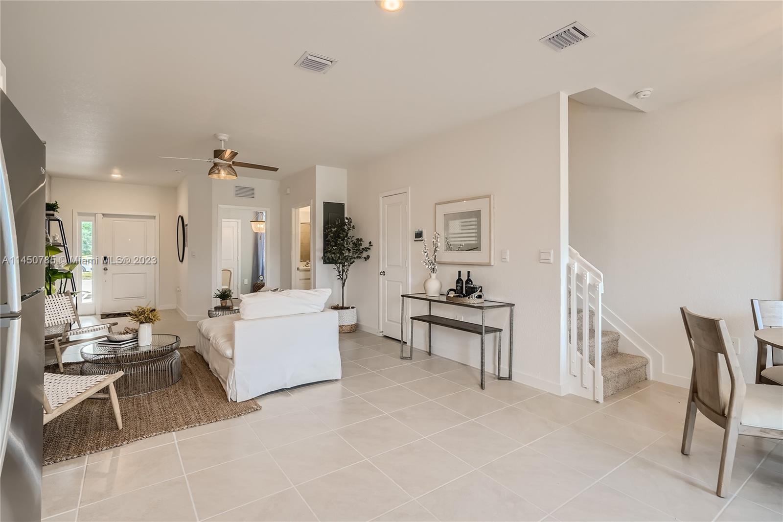 Palm Cay - Residential