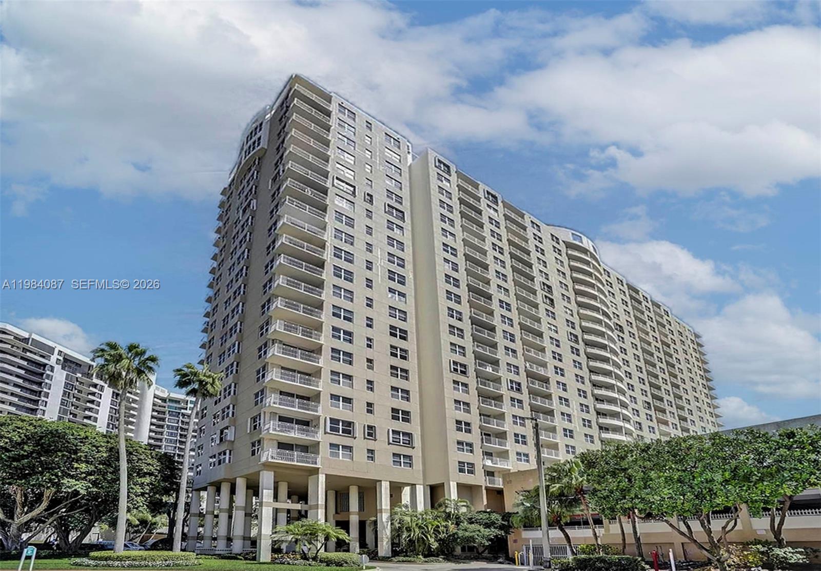 ISOLA CONDO - Residential Lease