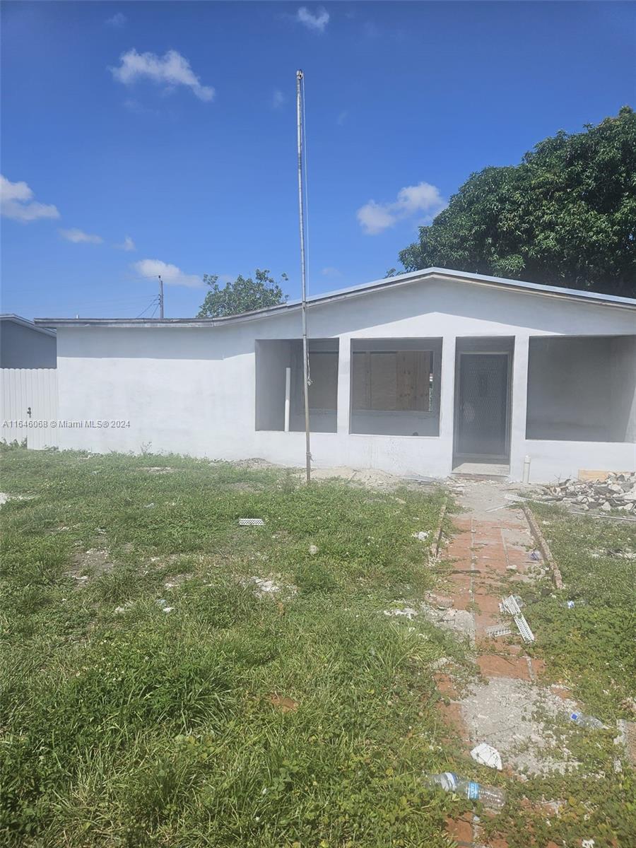 View Miami Gardens, FL 33056 house