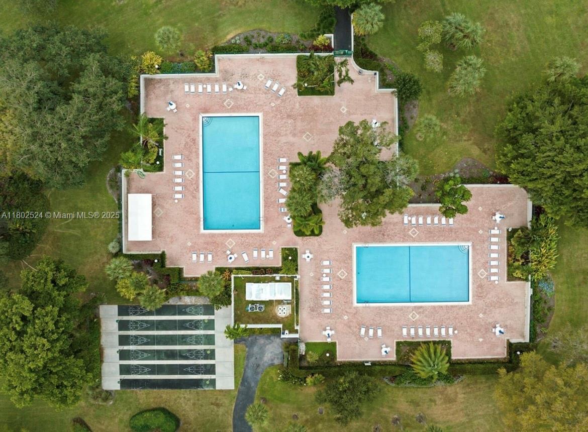 PALM AIRE COUNTRY CLUB - Residential