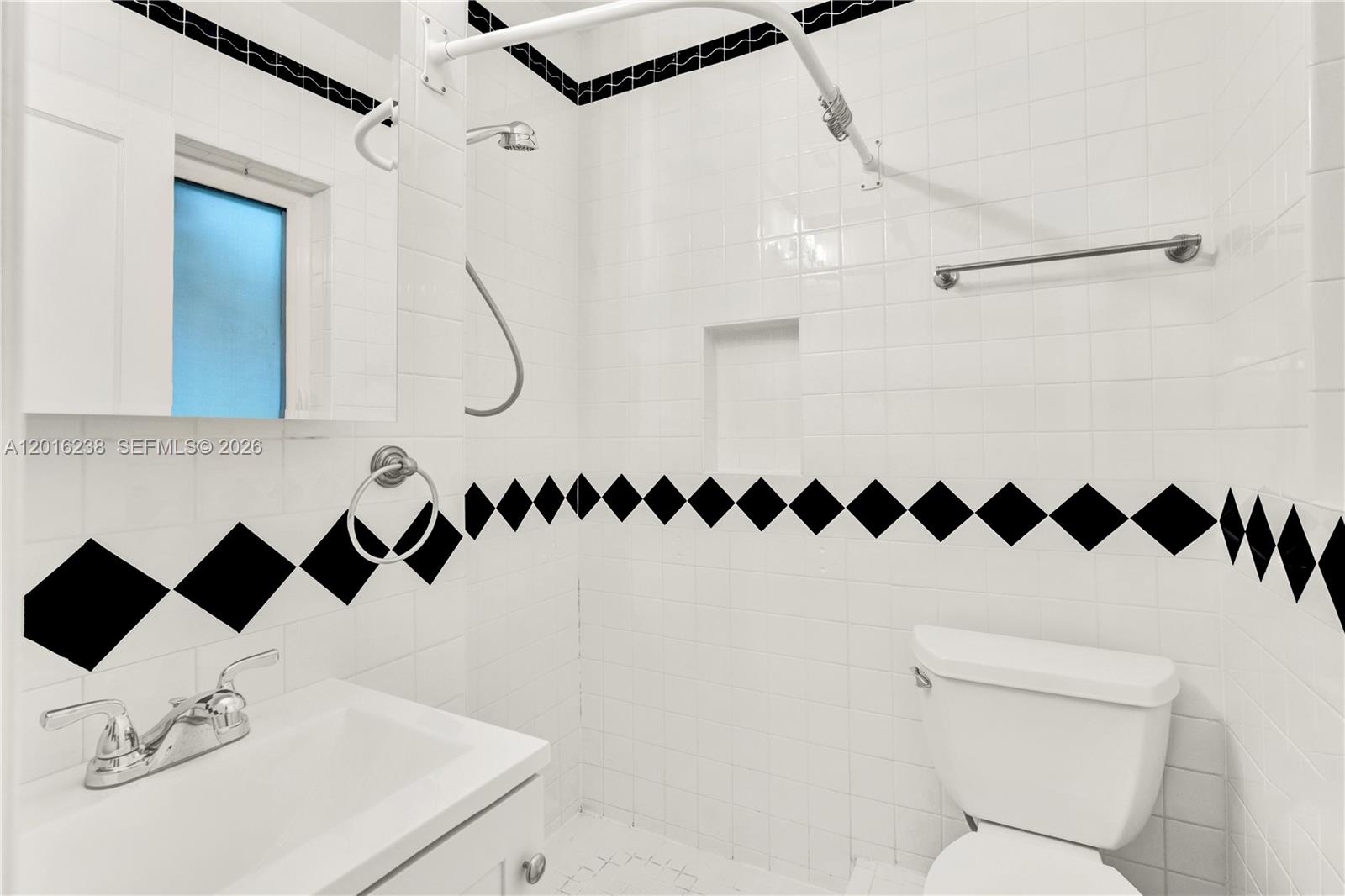 REID MANOR 1ST ADDN - Residential Lease