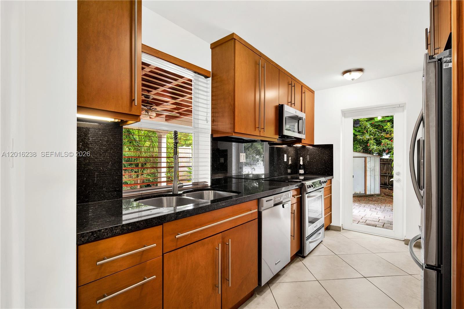 REID MANOR 1ST ADDN - Residential Lease