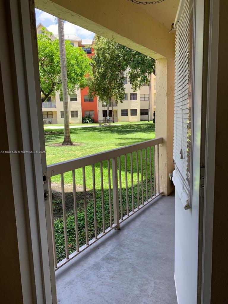 LAS VISTAS AT DORAL CONDO - Residential Lease