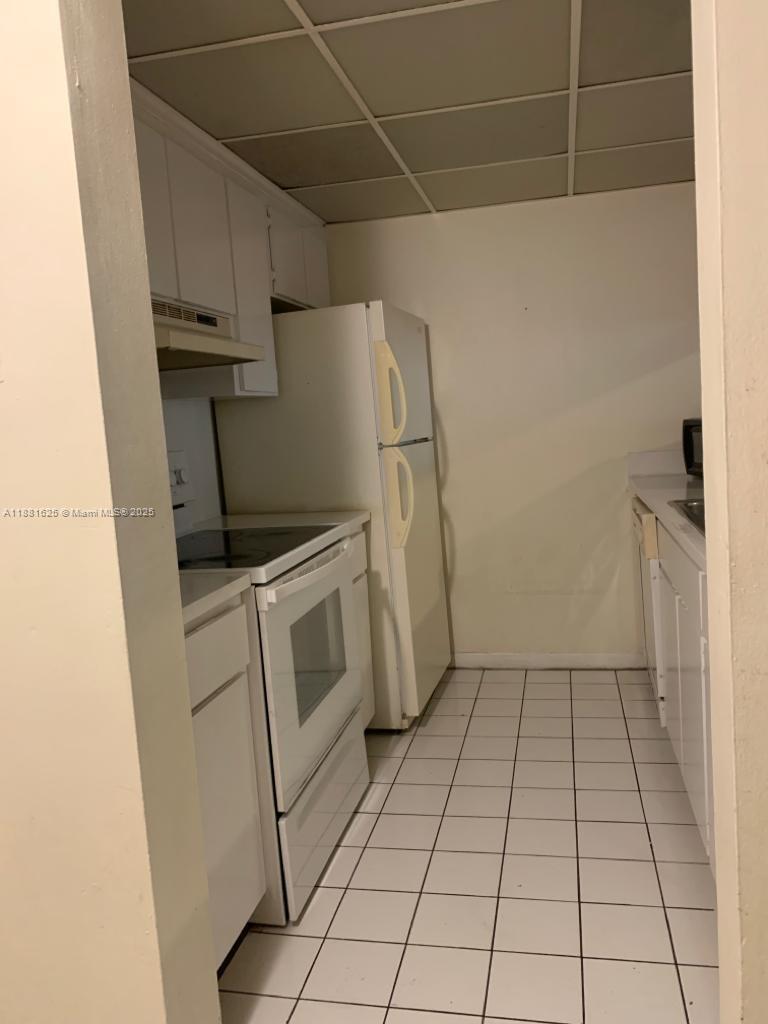 LAS VISTAS AT DORAL CONDO - Residential Lease