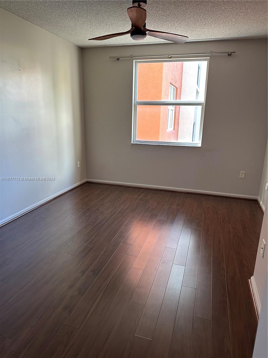PORTO BELLAGIO CONDO - Residential Lease