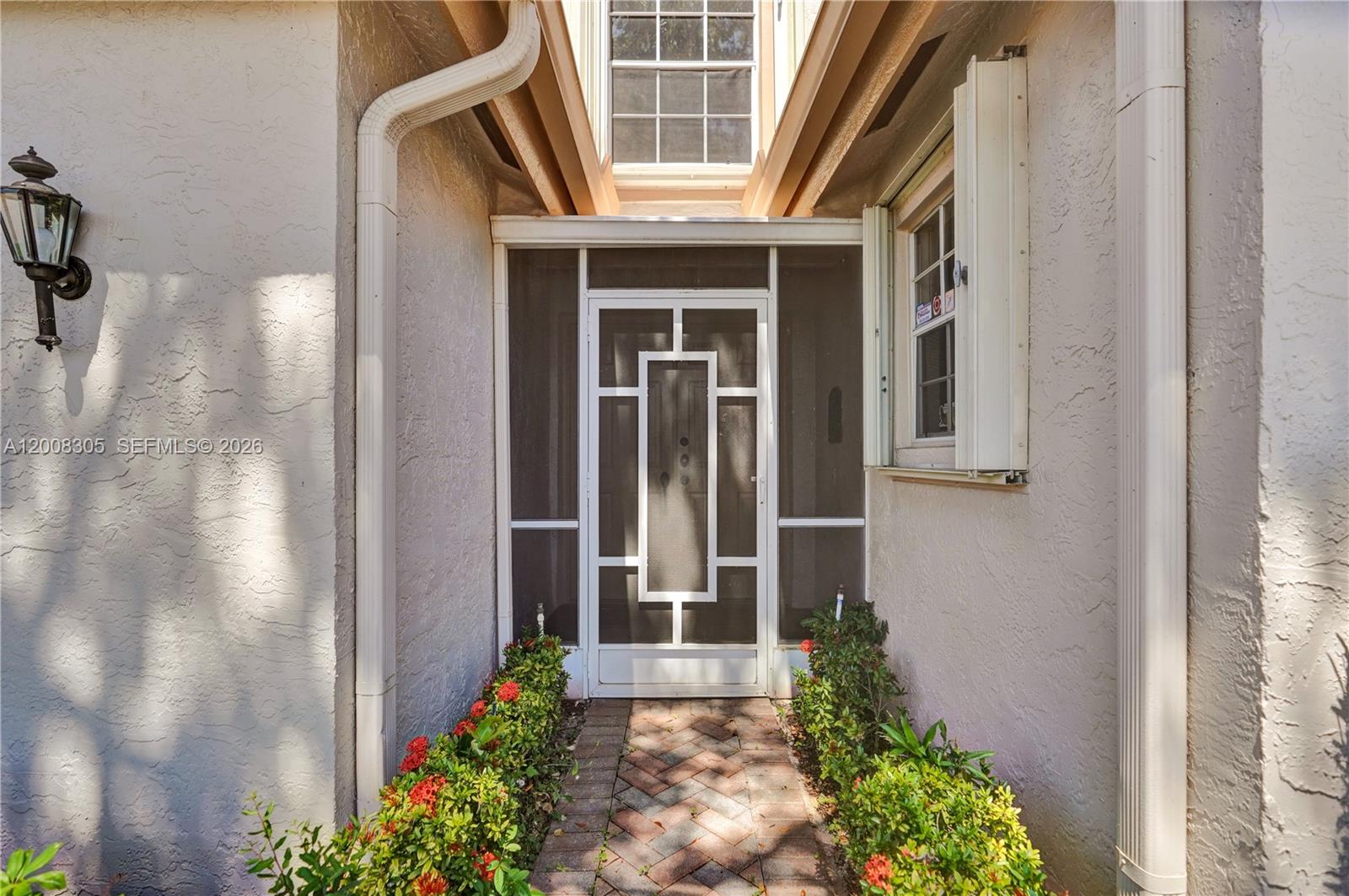 EMERALD POINTE 1 - Residential