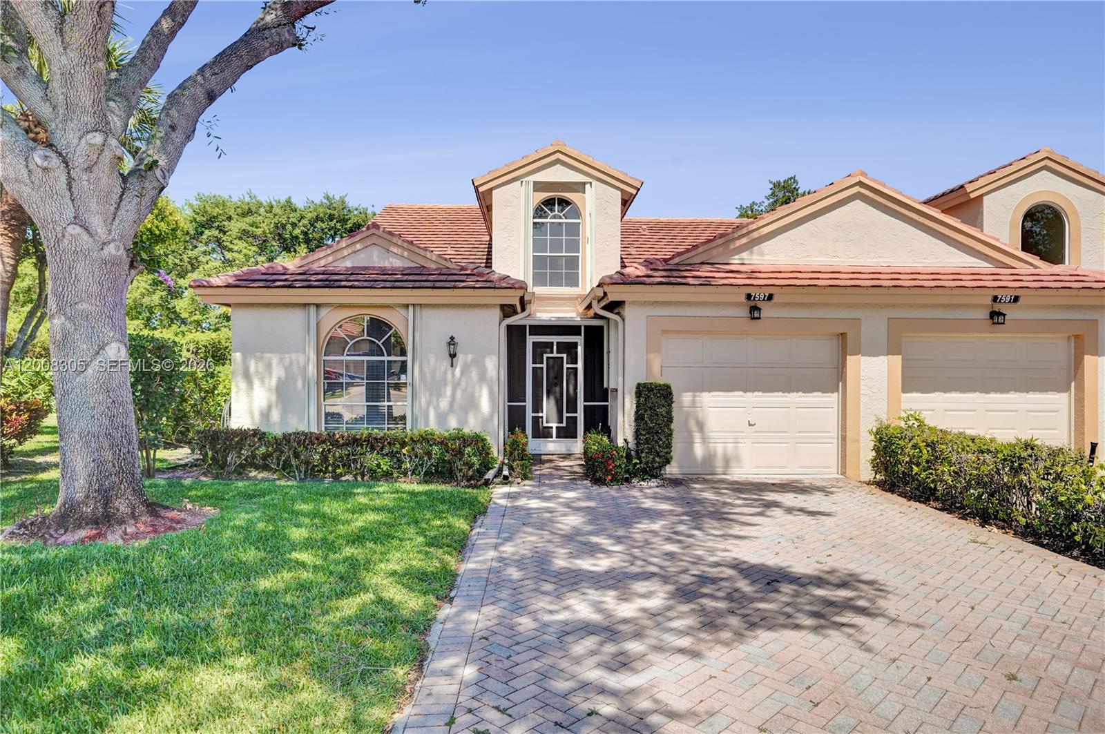 EMERALD POINTE 1 - Residential